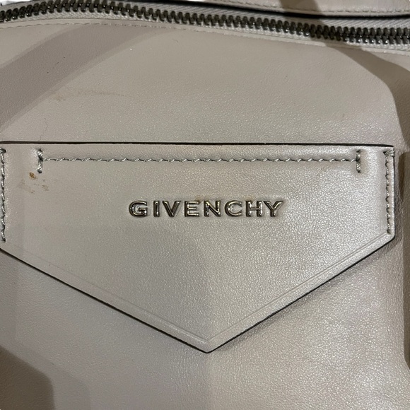Givenchy Medium Antigona Soft Calfskin Zip Top Tote Bag - Picture 11 of 12